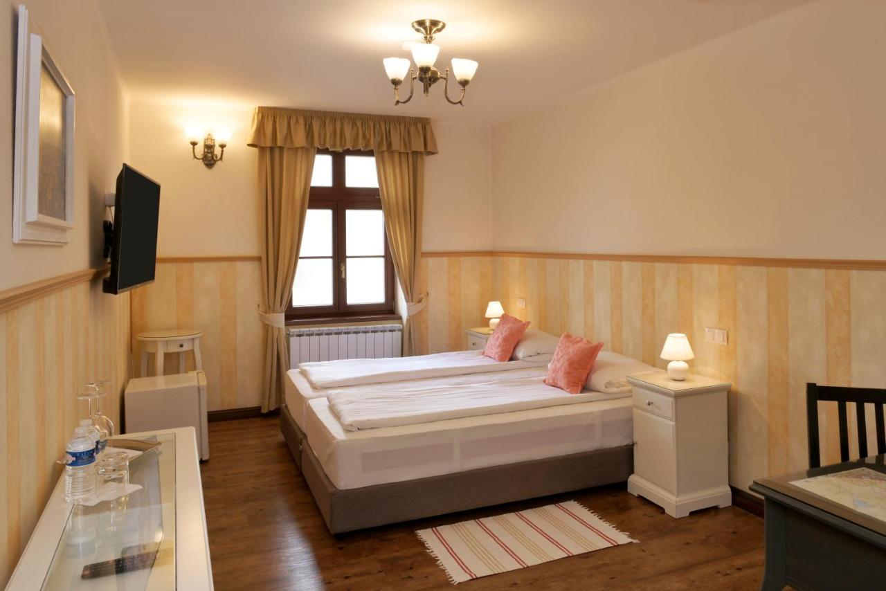 La Fresca Hotell Kroměříž Eksteriør bilde