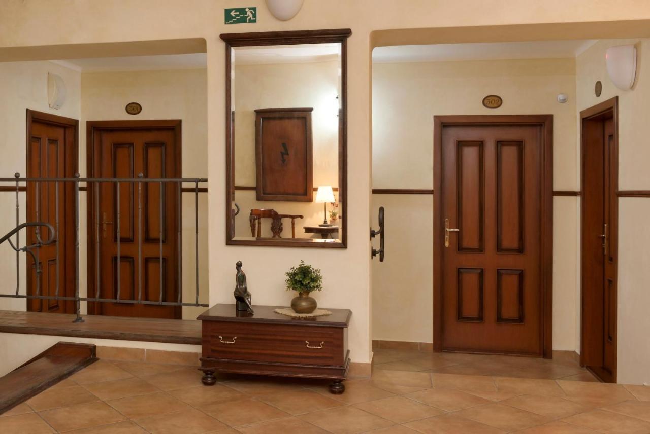 La Fresca Hotell Kroměříž Eksteriør bilde