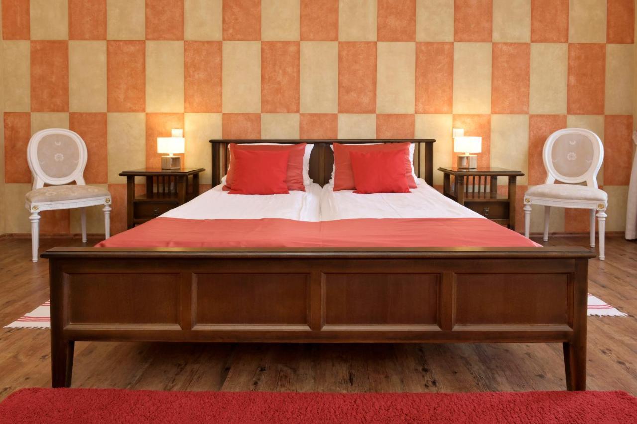 La Fresca Hotell Kroměříž Eksteriør bilde
