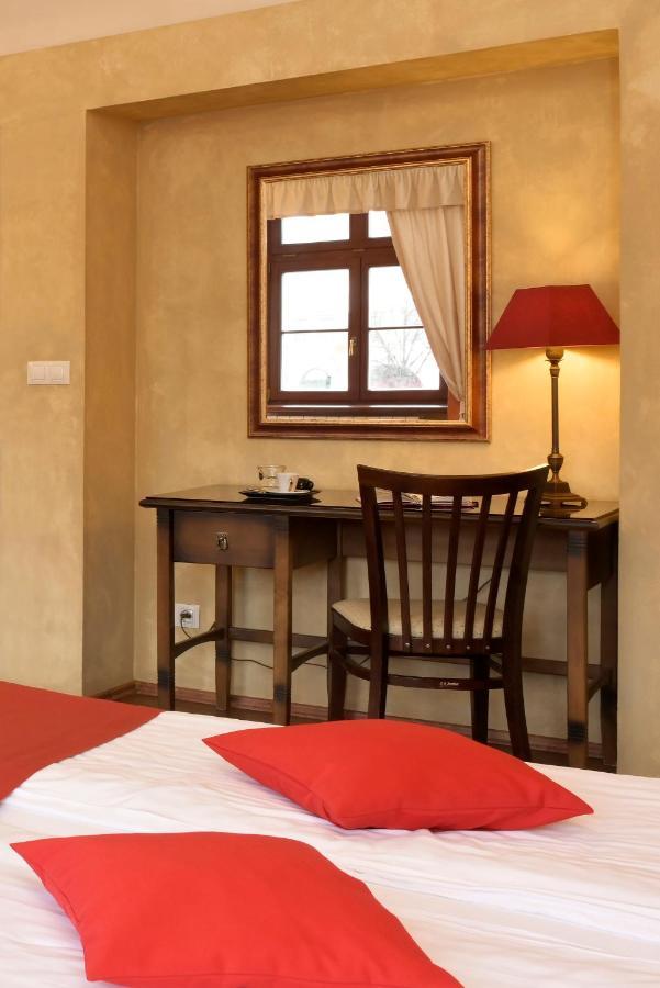 La Fresca Hotell Kroměříž Eksteriør bilde