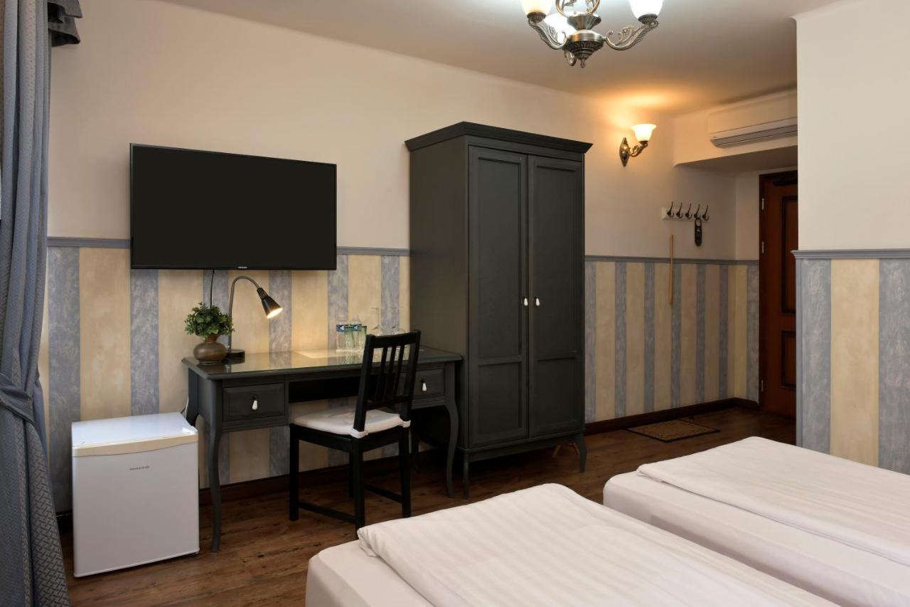 La Fresca Hotell Kroměříž Eksteriør bilde