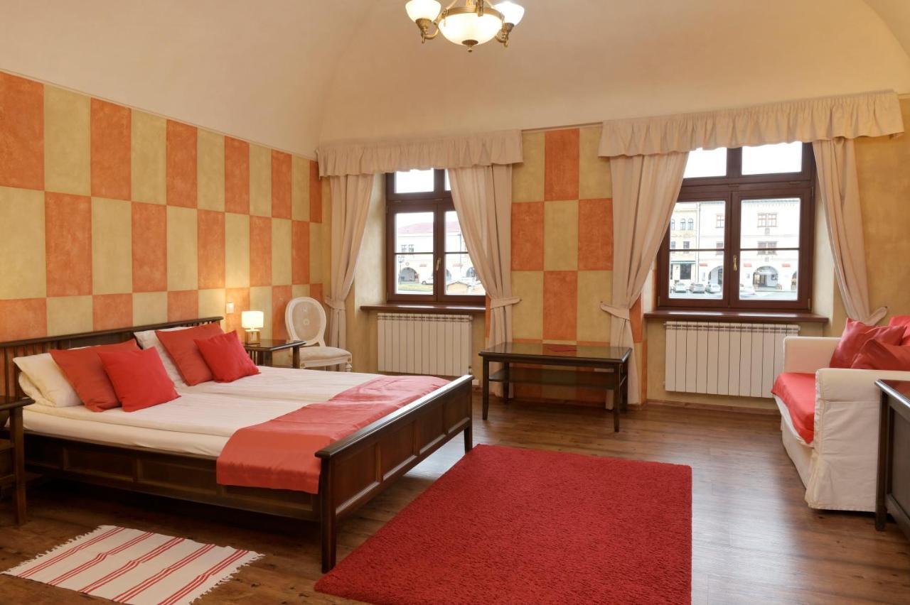 La Fresca Hotell Kroměříž Eksteriør bilde