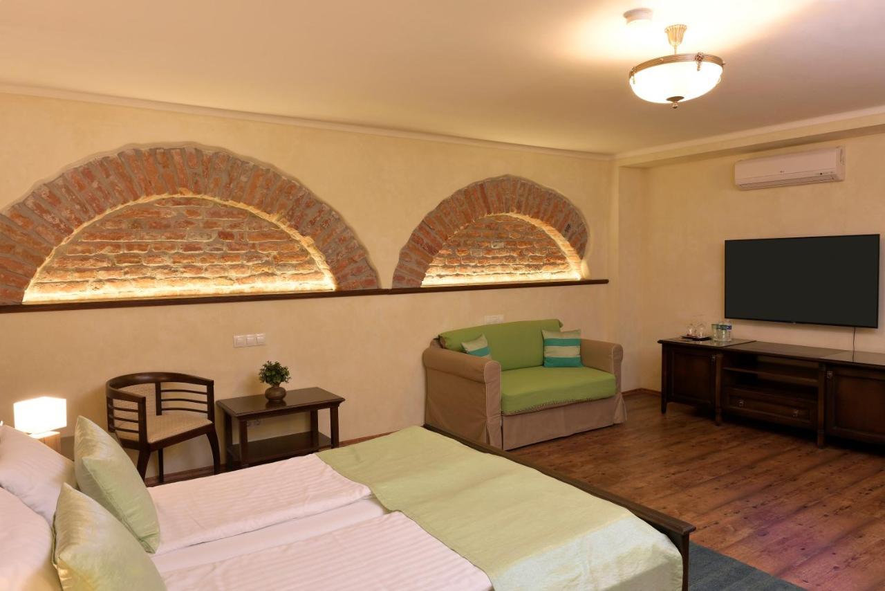 La Fresca Hotell Kroměříž Eksteriør bilde