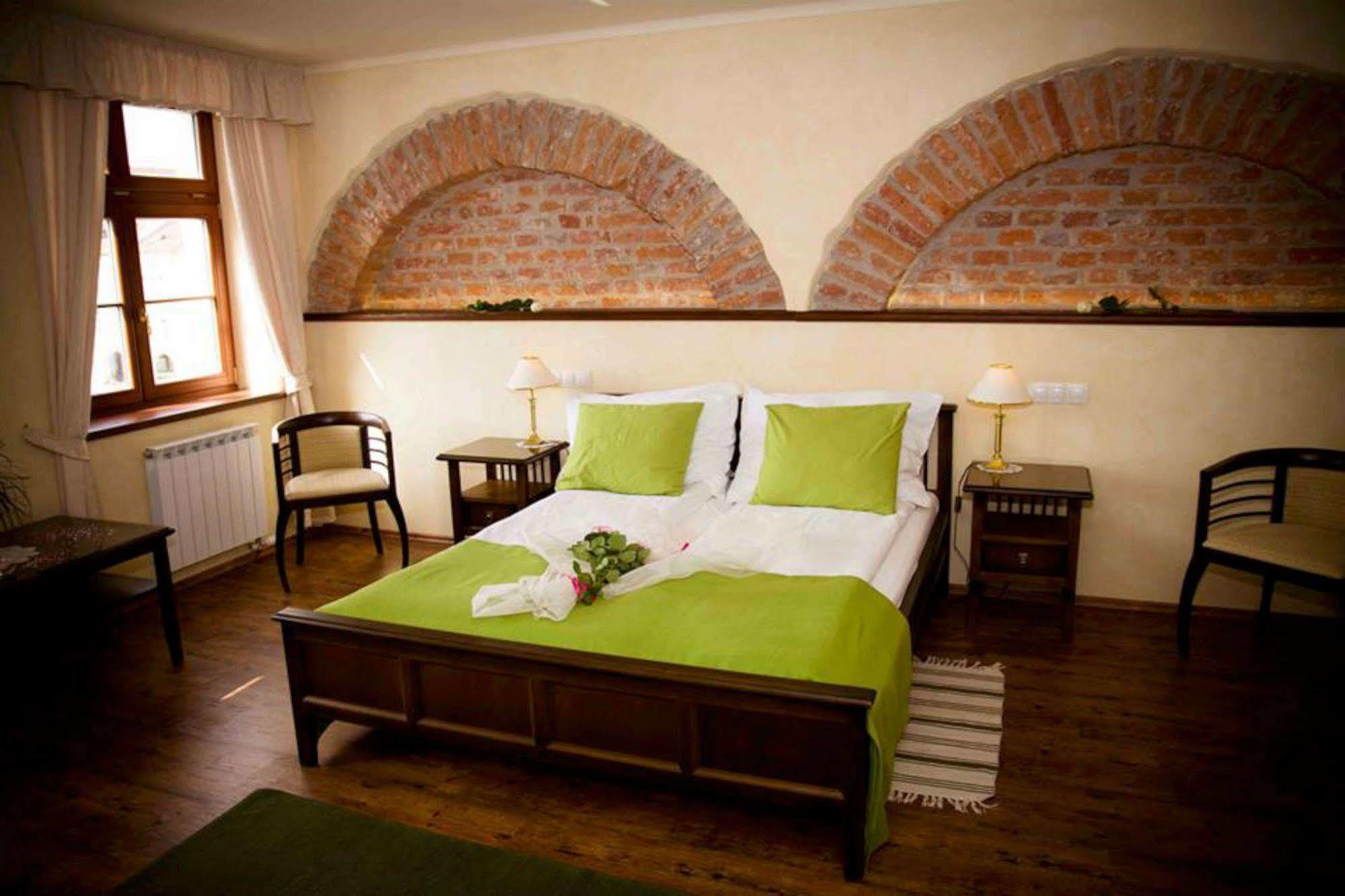 La Fresca Hotell Kroměříž Eksteriør bilde